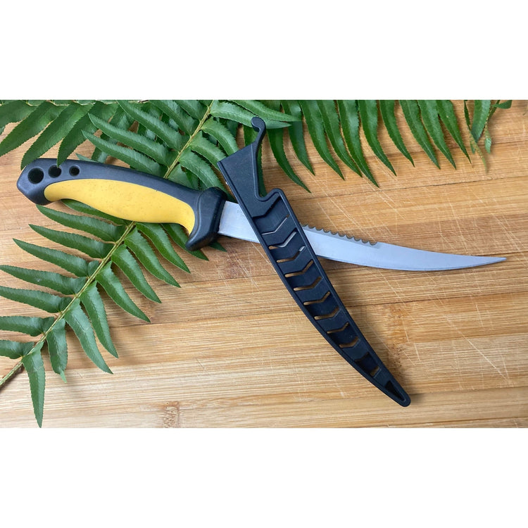 Filet Knife easy to use, safe, protected with its solid sheath fishing gear