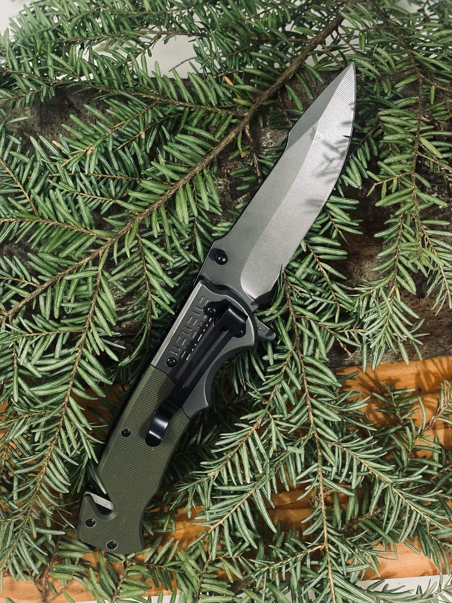 Emergency Rescue Knife