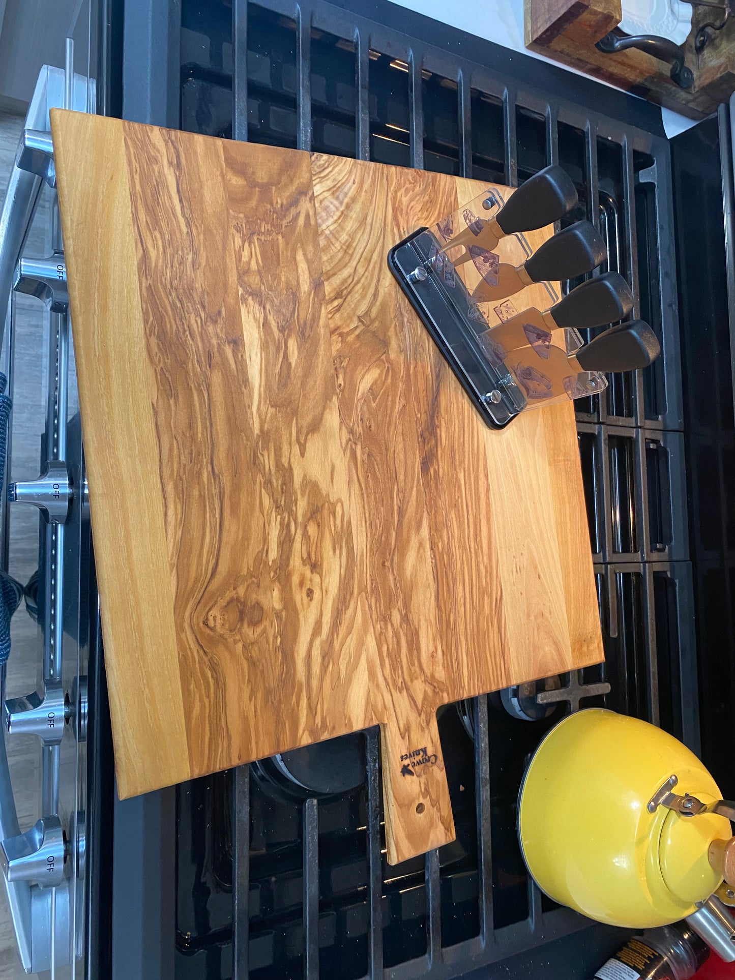 Charcuterie Dream Olive wood charcuterie with knife set