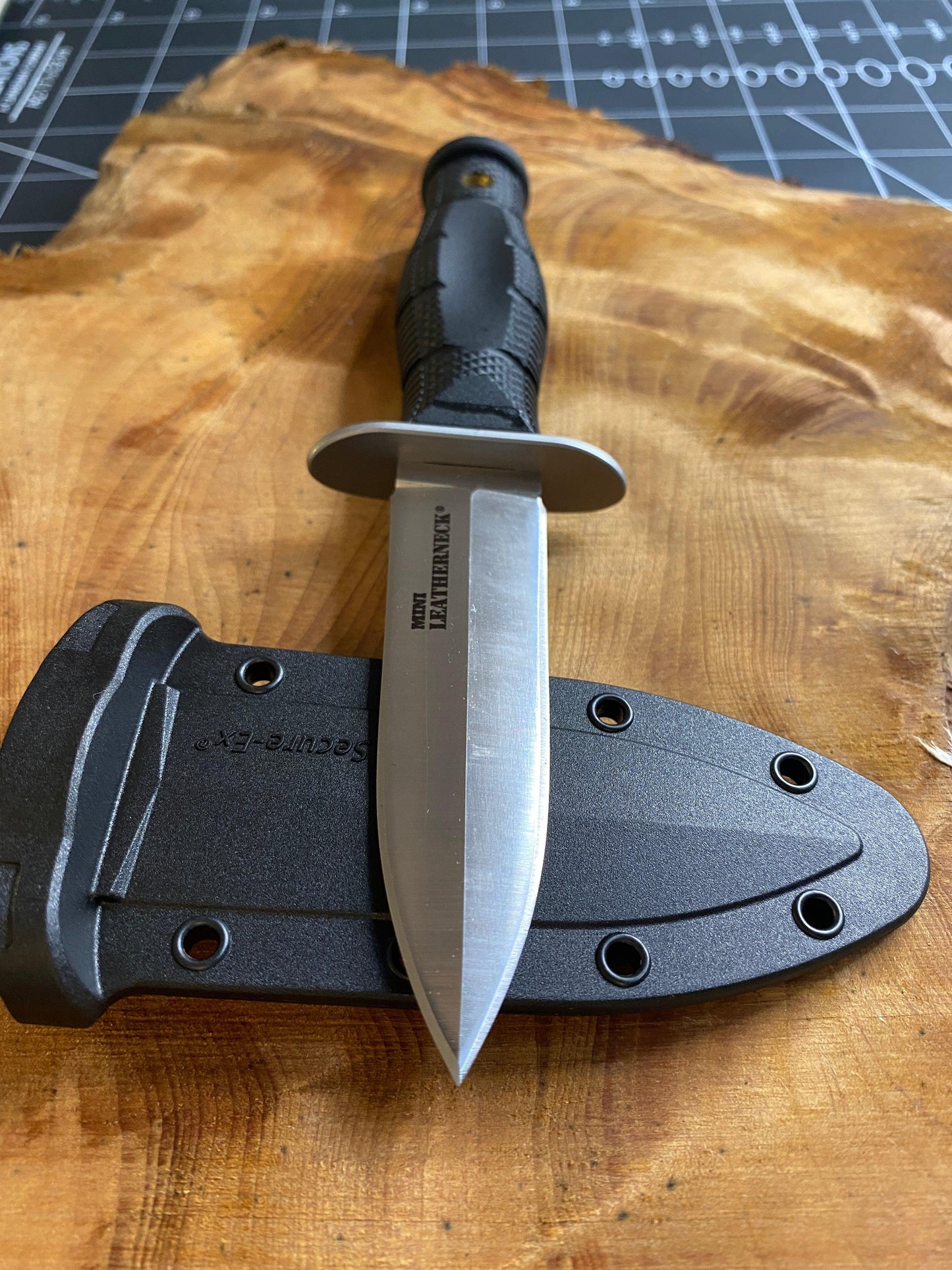 ColdSteel mini Leatherneck Spearpoint - Crowes Knives