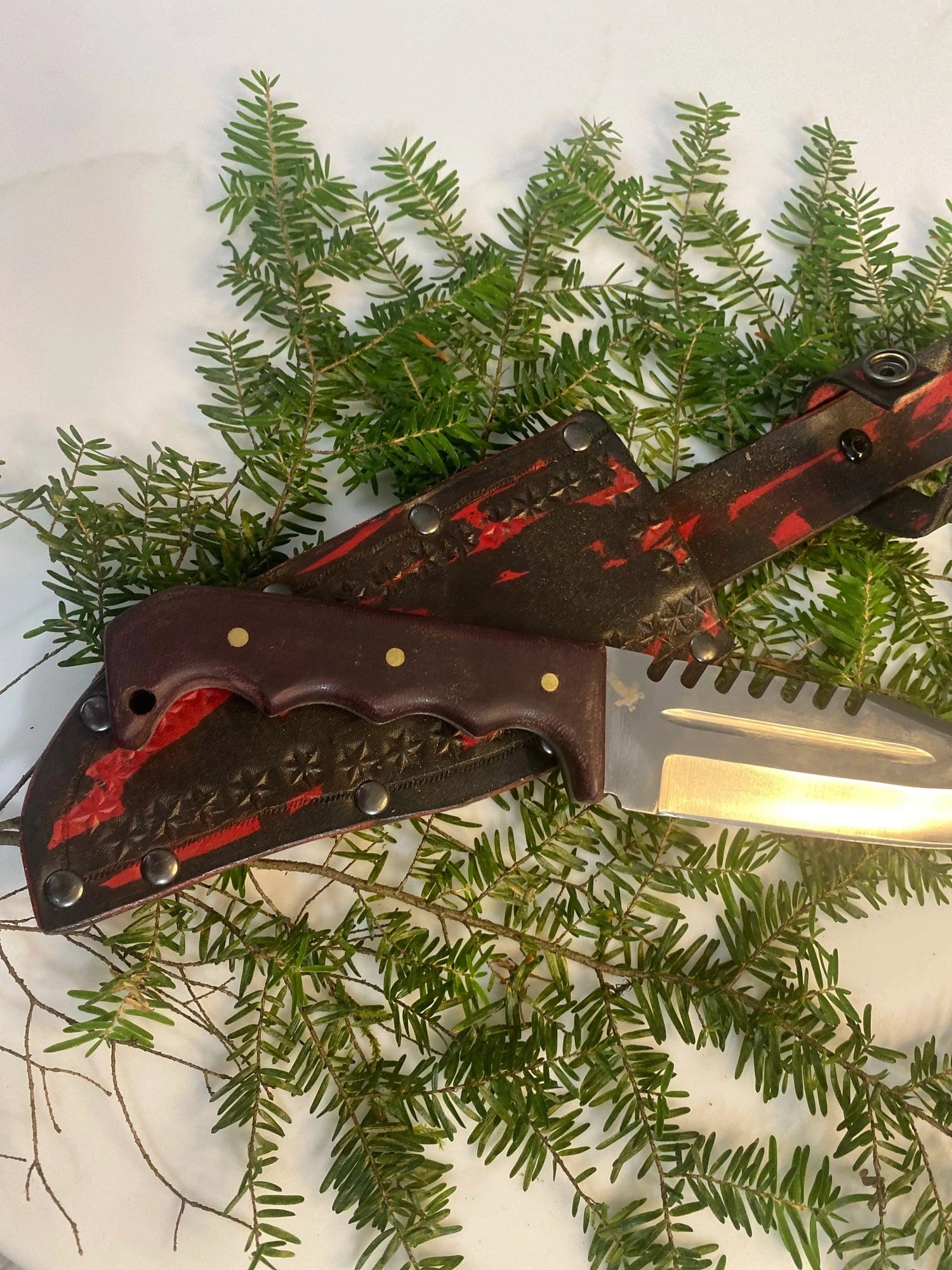 Survival Knives