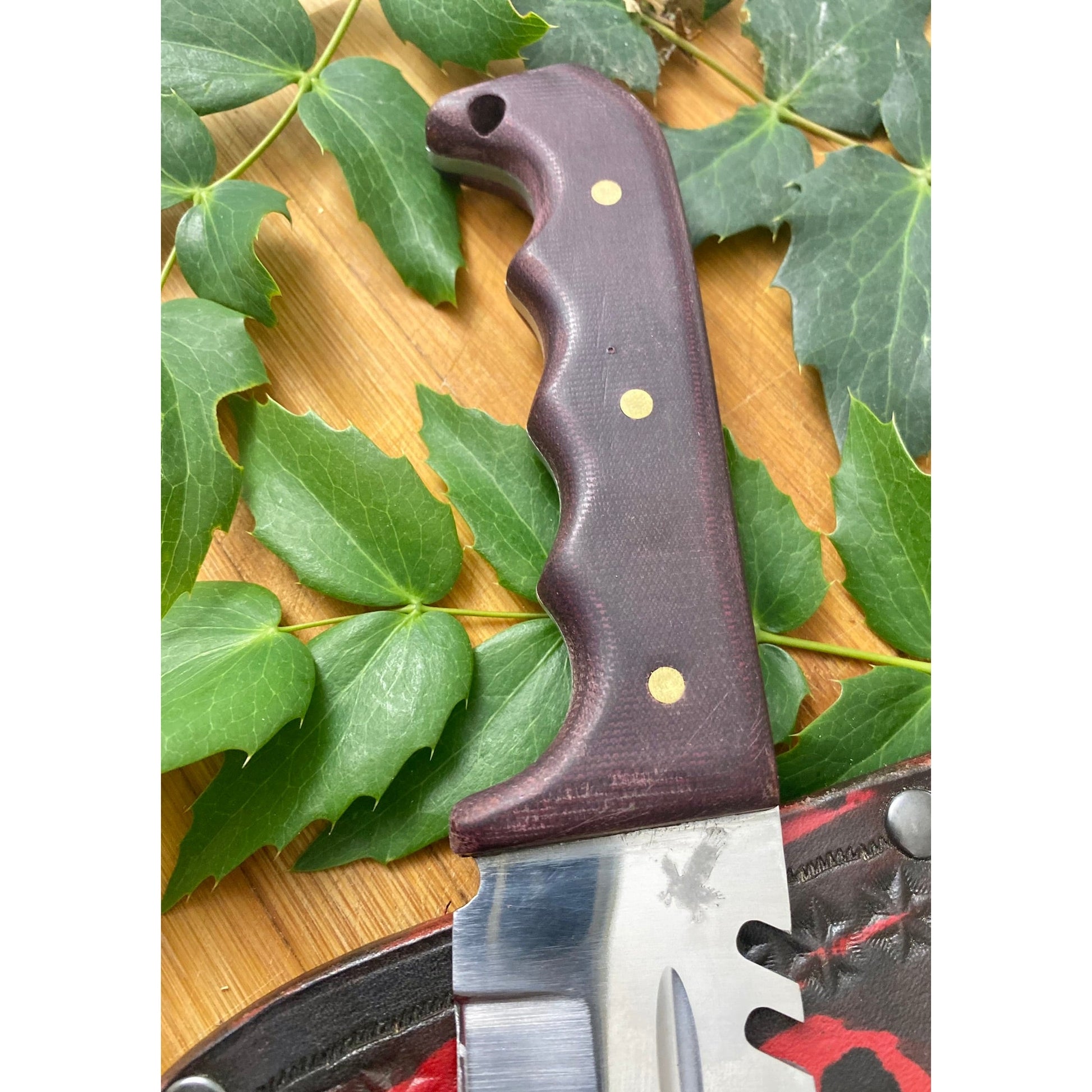 Trail Blazer Camp and Hunting Bowie Crowes Knives Camping & Hiking 440C steel, camp knife, Comfortable, Hunting, Quality blade, Strong, Survival